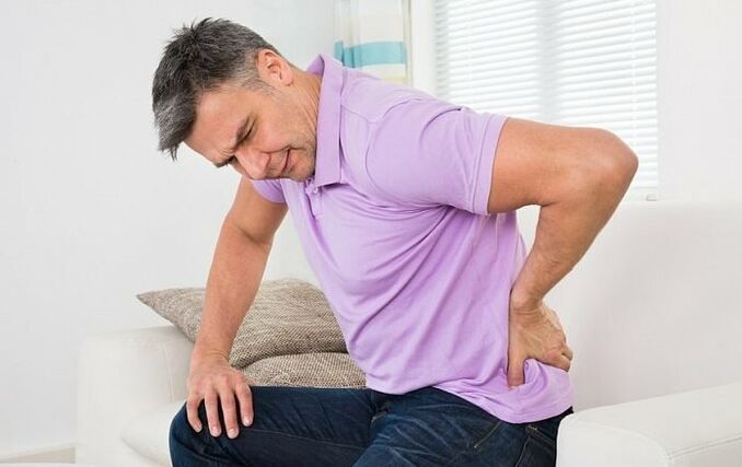 A dor pélvica é un síntoma común da prostatite crónica nos homes